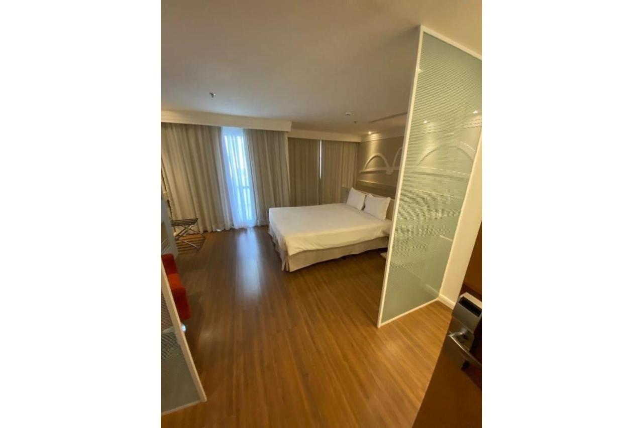 ברזיליה Flat Encantador No 7º Com Vista Pra Torre De Tv מראה חיצוני תמונה